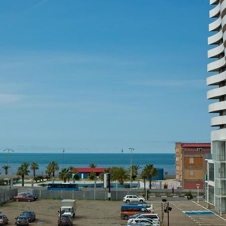 Rezal Plaza Batumi Apartment Exterior photo