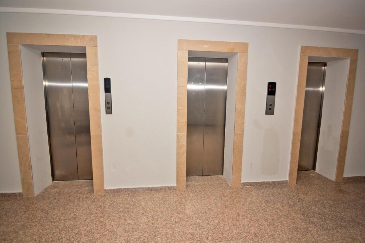 Rezal Plaza Batumi Apartment Exterior photo